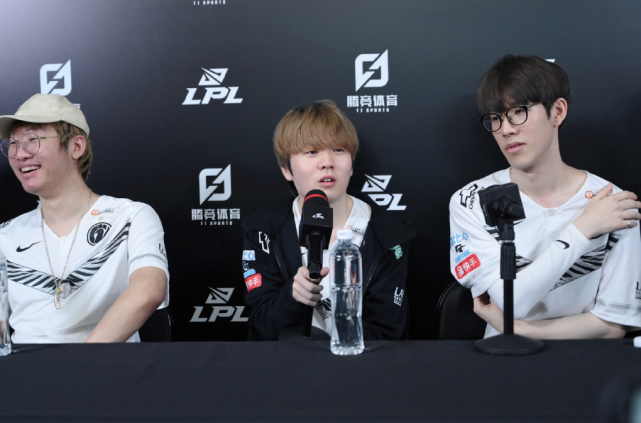 切的背景与 切的背景与